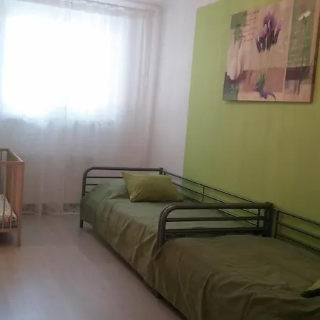 شقة Nadezda